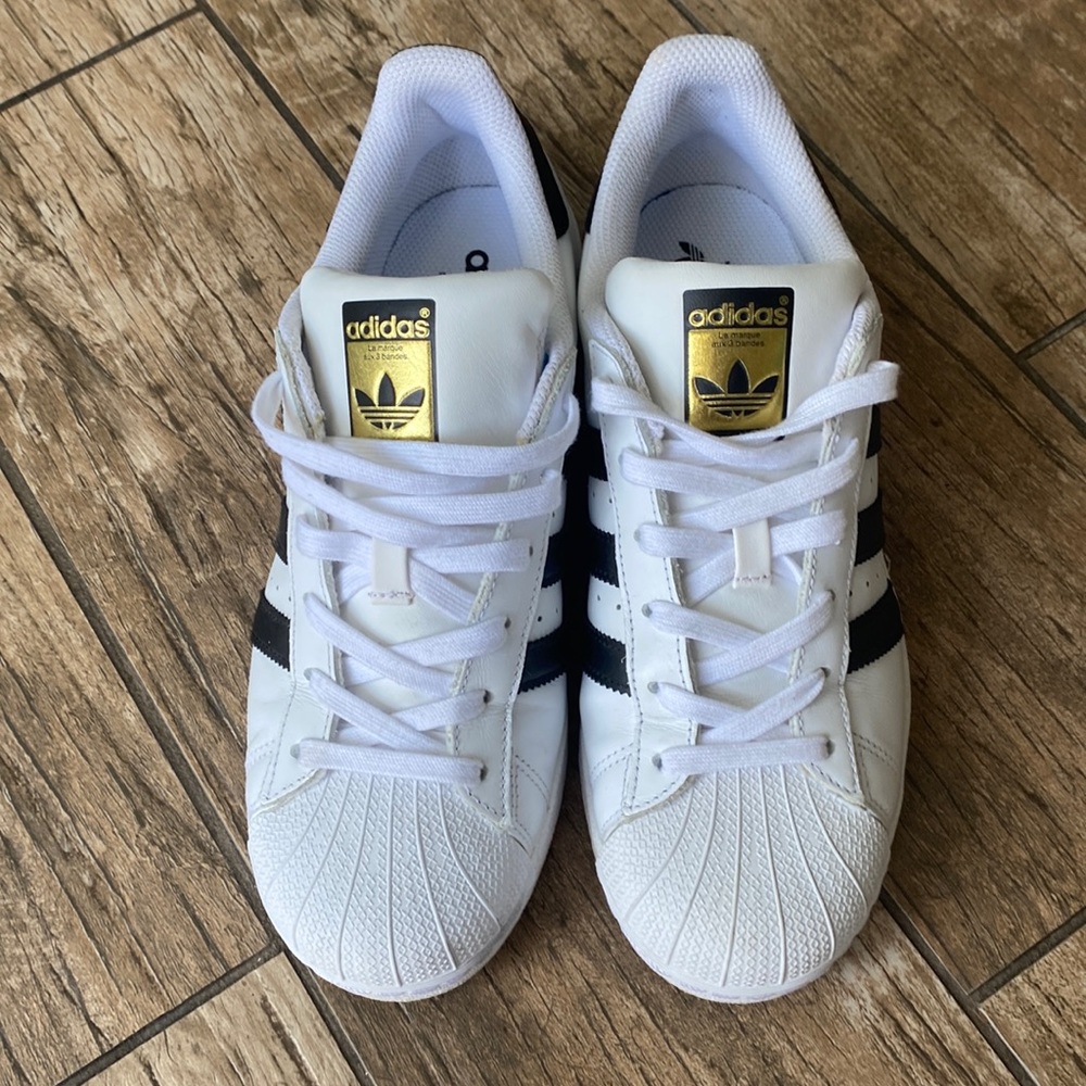 Adidas Superstar….